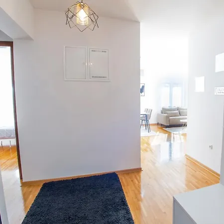 Oasis Luxe Apartment