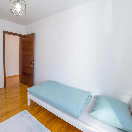 Oasis Luxe Apartment